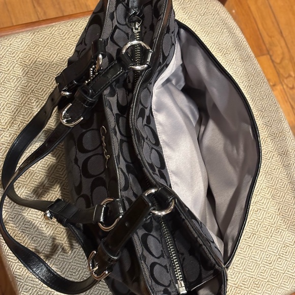 Coach bag 
N0. E1160-F17726 - Picture 6 of 8